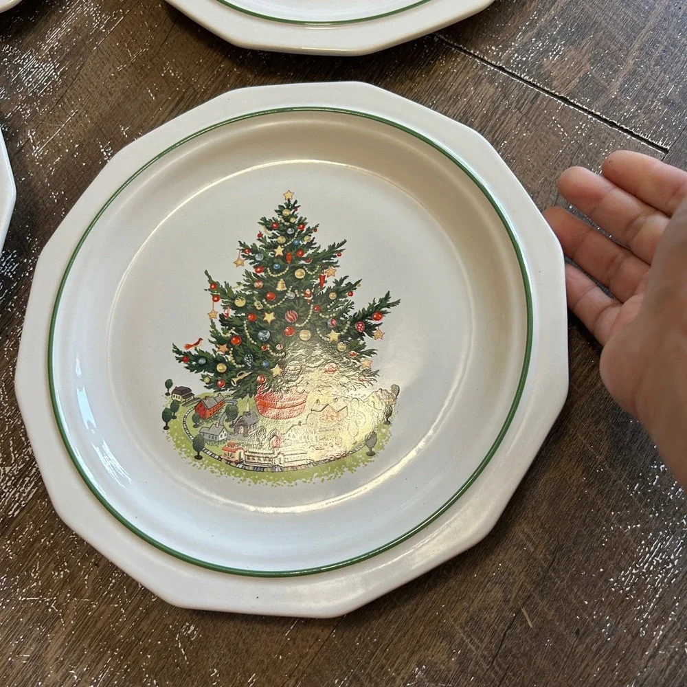 Vtg Pfaltzgraff Christmas Heritage Stoneware 10in Dinner Plates Set of 4 Tree